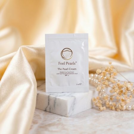 Hydratačný pleťový krém s perlovým práškom a kyselinou hyalurónovou SPF-15 – vzorka 2ml